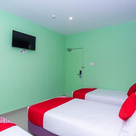 Oyo 1172 Hotel Shlyo Nusajaya  Εξωτερικό φωτογραφία