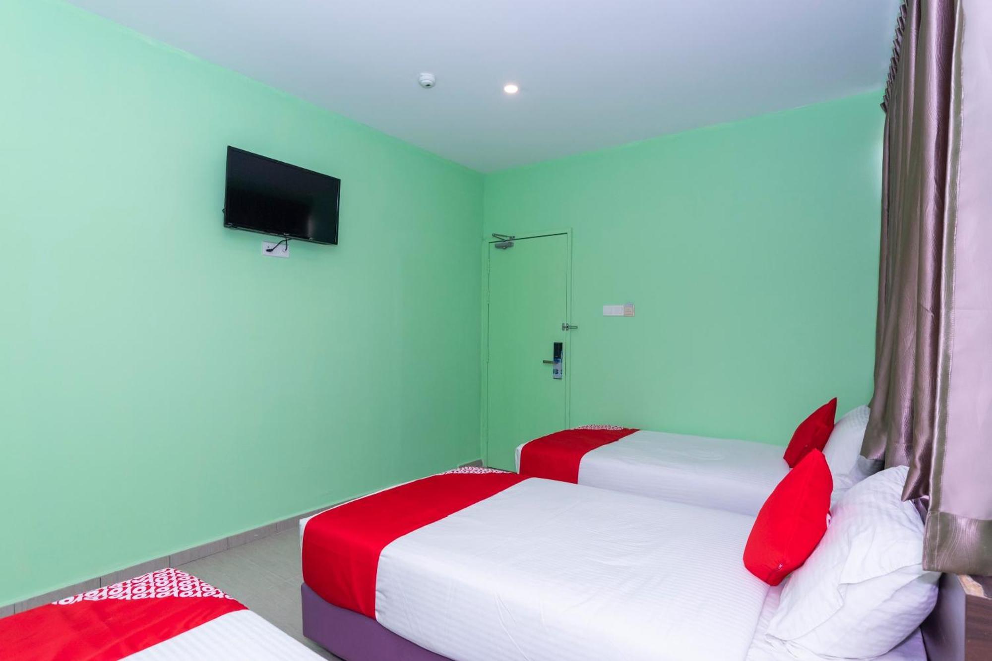 Oyo 1172 Hotel Shlyo Nusajaya  Εξωτερικό φωτογραφία