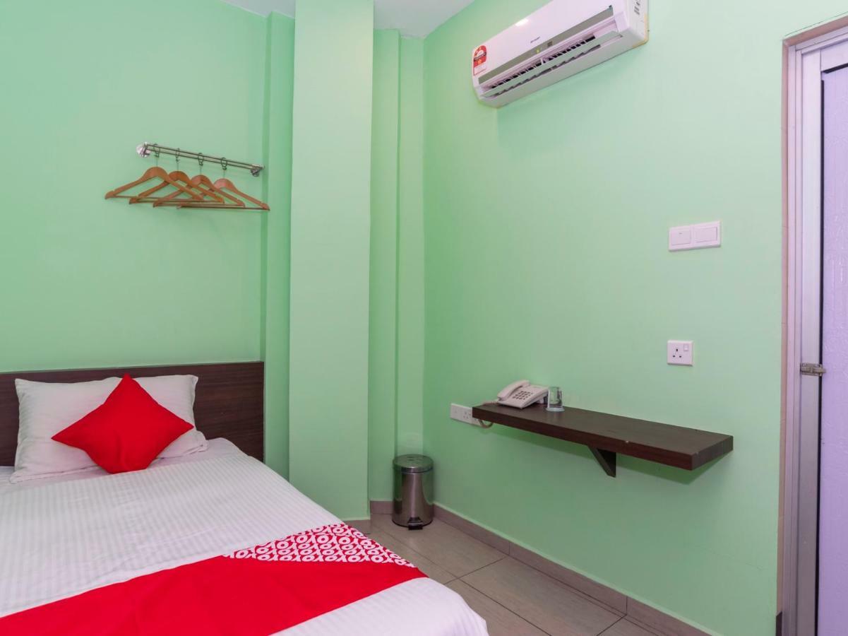 Oyo 1172 Hotel Shlyo Nusajaya  Εξωτερικό φωτογραφία