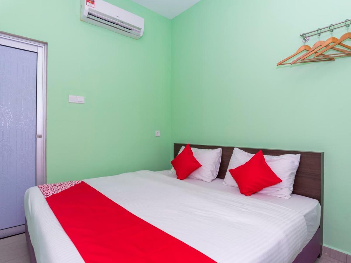 Oyo 1172 Hotel Shlyo Nusajaya  Εξωτερικό φωτογραφία