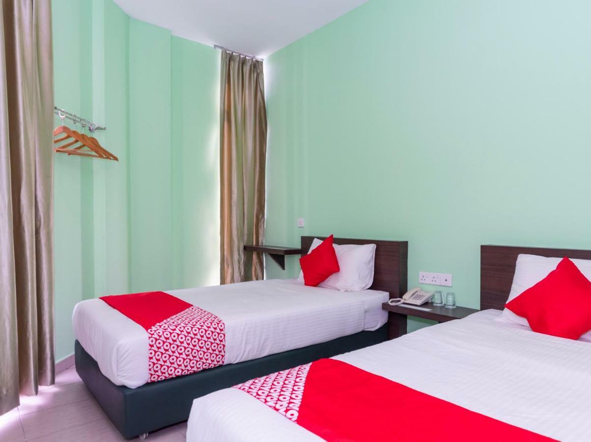 Oyo 1172 Hotel Shlyo Nusajaya  Εξωτερικό φωτογραφία