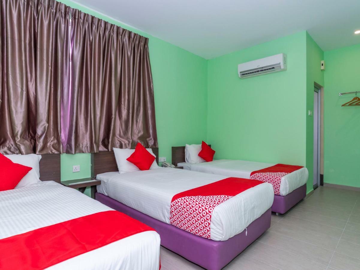 Oyo 1172 Hotel Shlyo Nusajaya  Εξωτερικό φωτογραφία