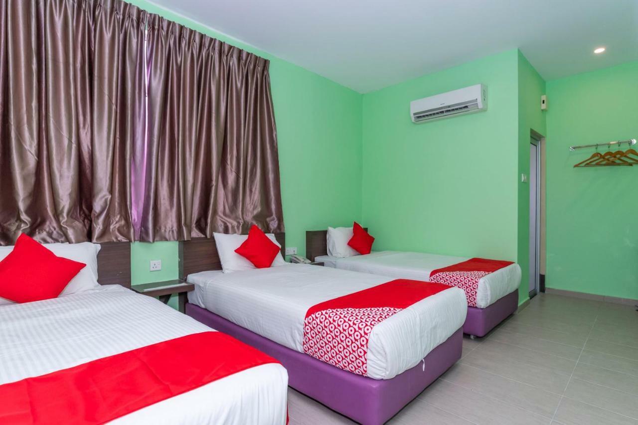 Oyo 1172 Hotel Shlyo Nusajaya  Εξωτερικό φωτογραφία