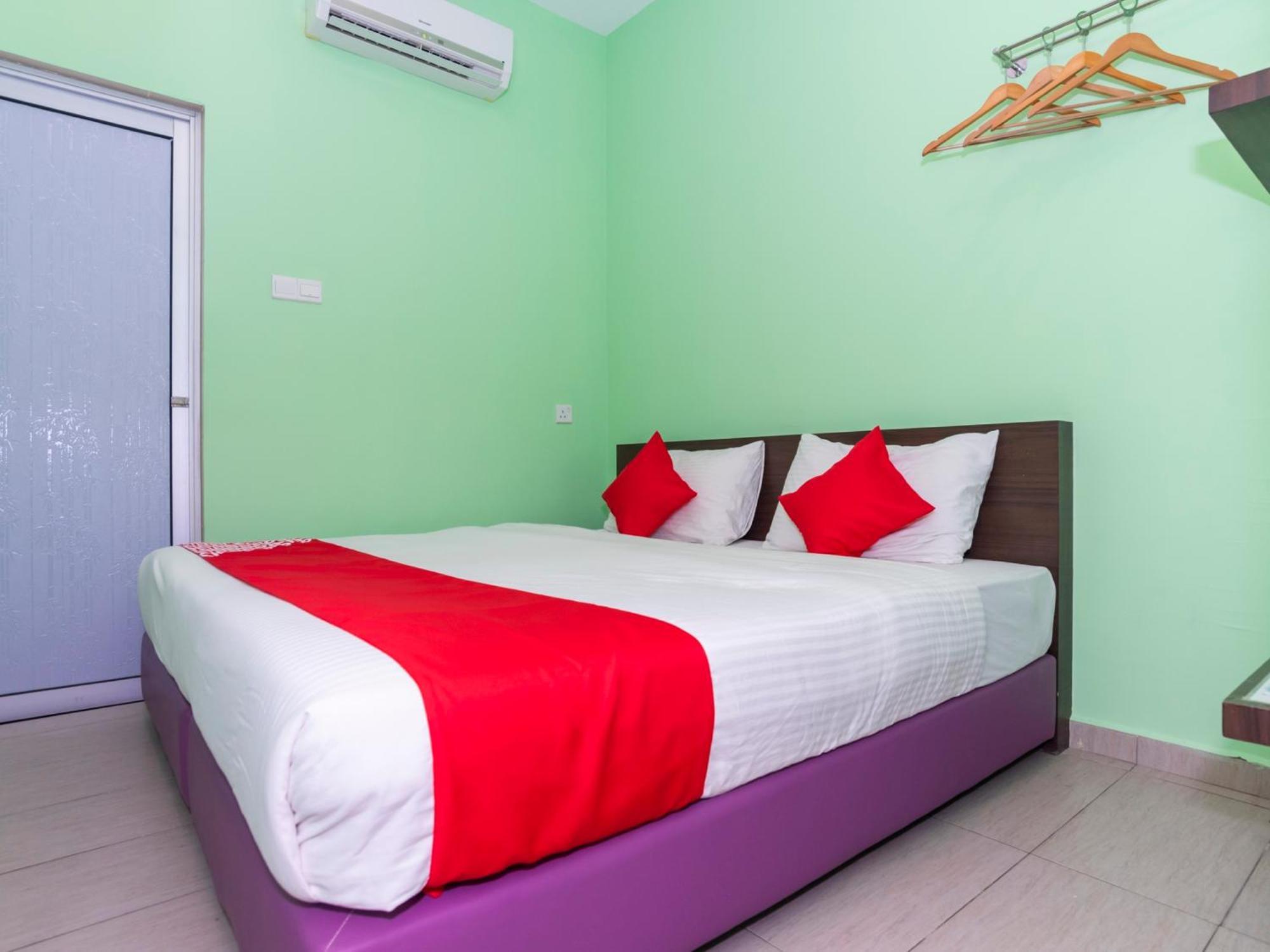 Oyo 1172 Hotel Shlyo Nusajaya  Εξωτερικό φωτογραφία